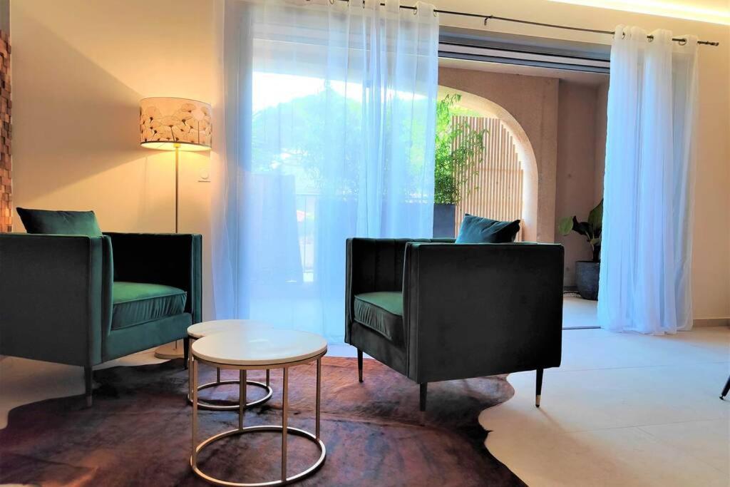 Suites Jm - Le Temps D'Une Escale Hyères Exterior foto